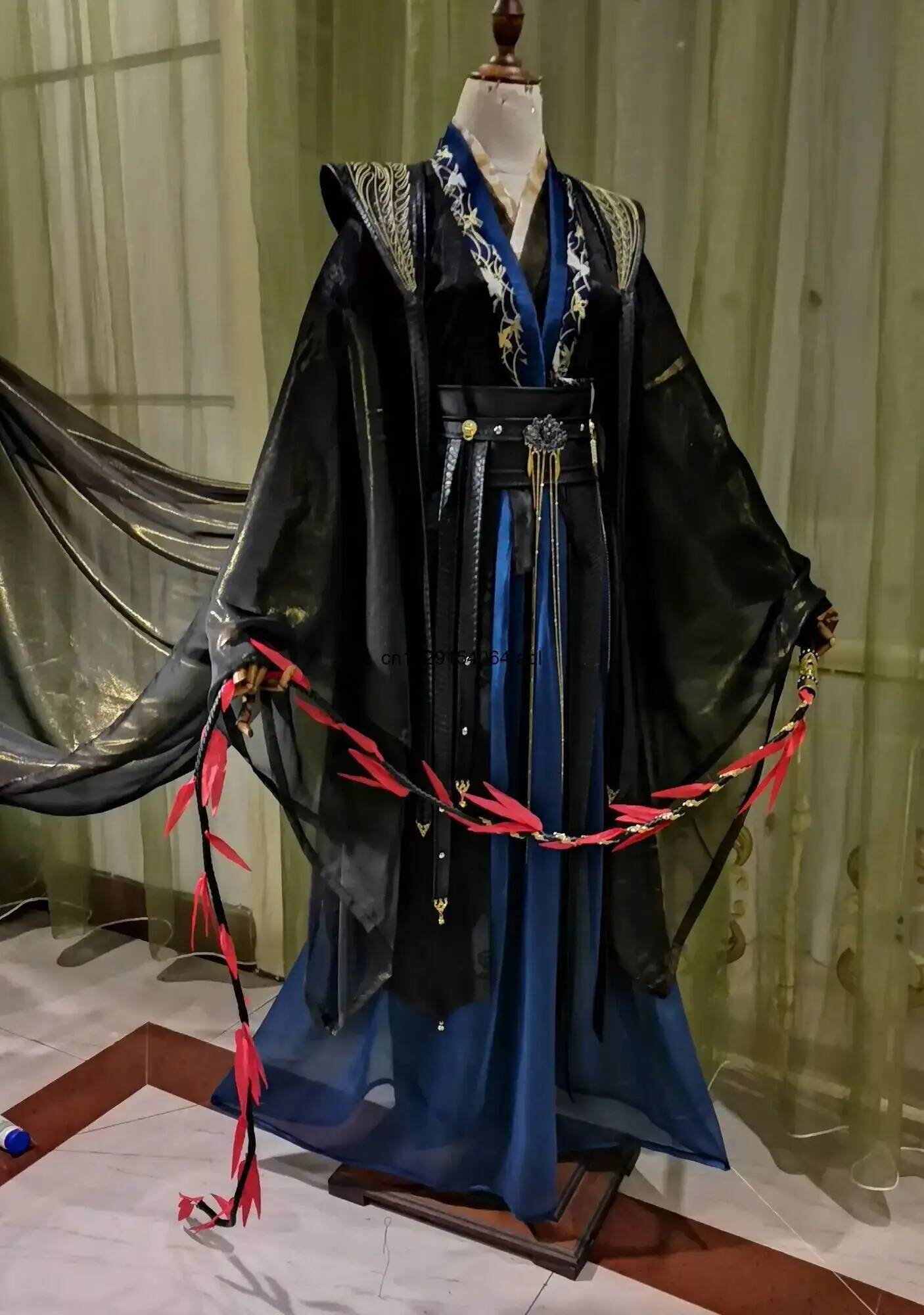 Queen Anime Cosplay - Ran Erha Mo y Cosplay su
